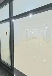 Rruga 5 Maji Shop me qera ne Tiranë, Rruga 5 Maji