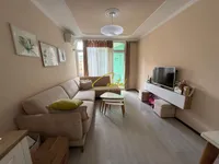 Apartment me qera ne Tiranë, Rruga Komuna e Parisit