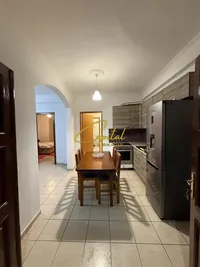 Apartment me qera ne Tiranë, Yzberisht