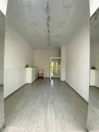 Store me qera ne Tiranë, Brryli