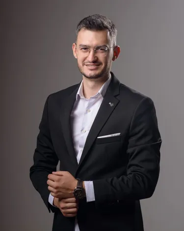 Elton Caushaj