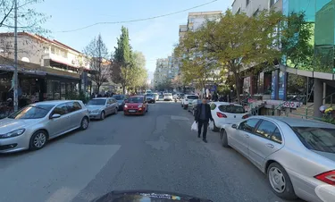 Foto e Ambient biznesi në shitje Shkolla e Baletit, Tiranë