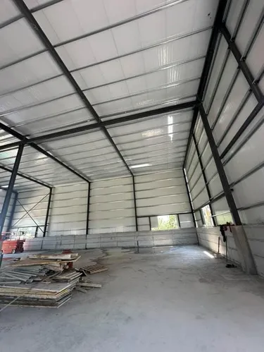 Foto e Magazin me qera Kashar, Tiranë