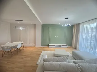 Foto e penthouse në shitje Lake View Residence, Tiranë
