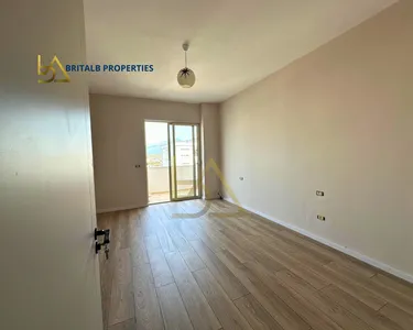 Fotografie Byt na prodej Kamez, Kamëz, Tiranë