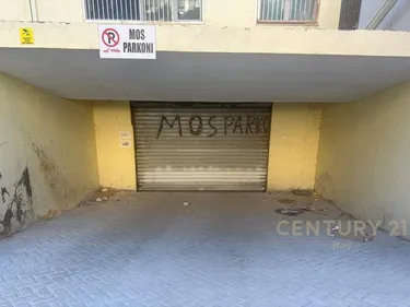 Foto di garage in vendita Isht Urt, Durrës