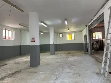 Foto e Magazin me qera Rruga Siri Kodra, Tiranë