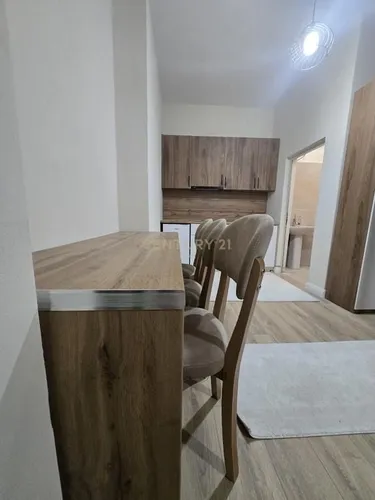 Foto e studio në shitje Plazh, Durrës