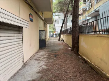 Foto di garage in vendita Shkembi i Kavajes, Durrës