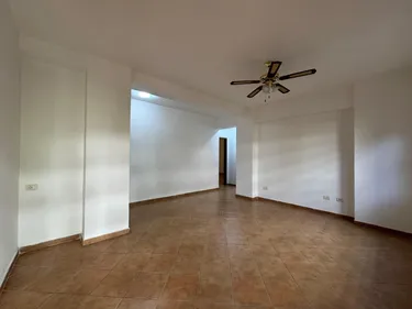 Foto e Apartment në shitje Prane Square21, Rruga e Kavajes, Tiranë