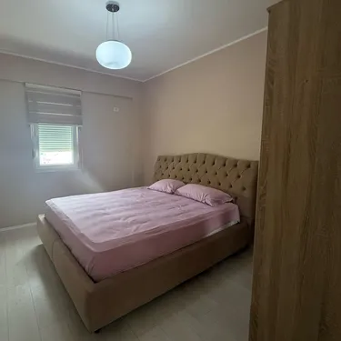 Foto av Lägenhet till uthyrning Kompleksi FZ, Liqeni i Thatë, Tiranë