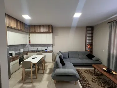 Foto di Appartamento in affitto Ish Fusha e Aviacionit, Tiranë