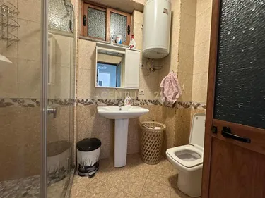 Foto di Appartamento in affitto Astir, Tiranë