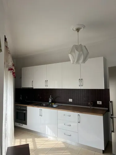 Foto von Wohnung zur miete Ali Demi, Tiranë