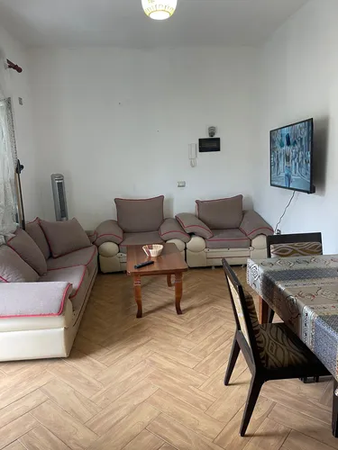 Foto von Wohnung zur miete Rruga Azem Hajdari, Tiranë