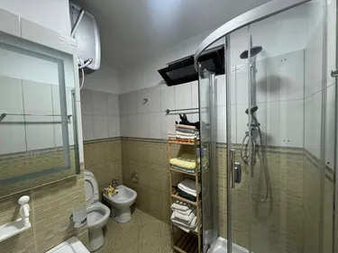 Fotografie Byt k pronájmu Rruga Myslym Shyri, Tiranë