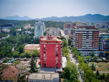Zdjęcie commercial do wynajęcia Blloku, Tiranë