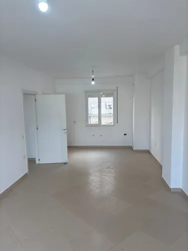 Foto di Appartamento in vendita Fresk, Ramazan Gaxherri, Tiranë
