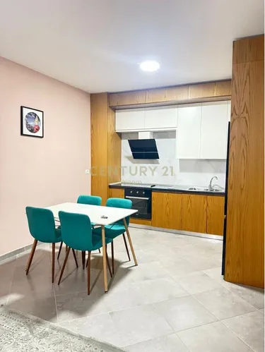 Фото Квартира на продажу Unaza e Re, Tiranë
