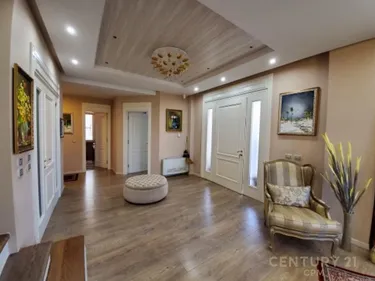 Foto e Vilë në shitje Mjull Bathore, Residenca Akacia Hill 1, Tiranë