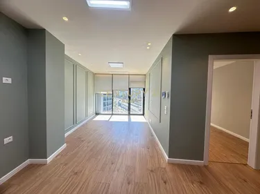 Foto av office till uthyrning Lake View, Liqeni Tiranes, Tiranë