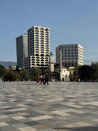 Fotografie commercial na prodej Sheshi Skenderbej, Tiranë