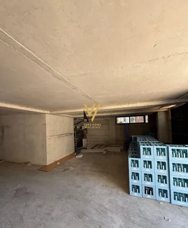 Foto e Magazin me qera Kombinat, Tiranë