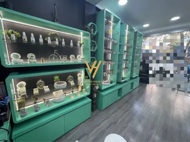 Foto di shop in vendita Rruga Xhanfize Keko, Tiranë