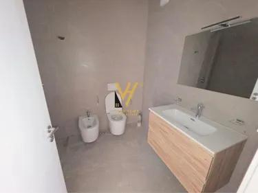 Foto e Apartment me qera Komuna e Parisit, Tiranë