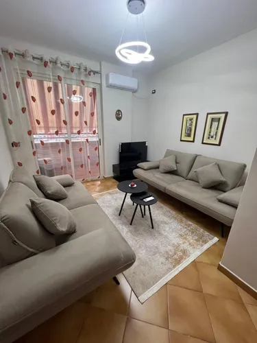 Foto e Apartment me qera Petro Nini, Tiranë