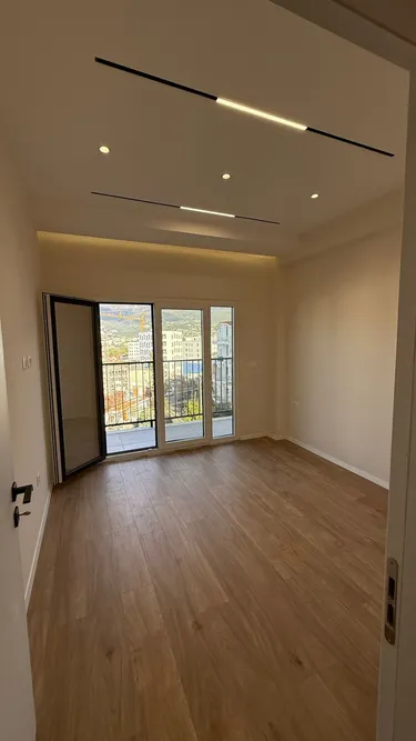 Foto von Wohnung zum verkauf Kompleksi Kontakt, Tiranë