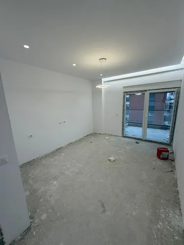 Foto di Appartamento in vendita Pallati i Spar, Ali Demi, Tiranë