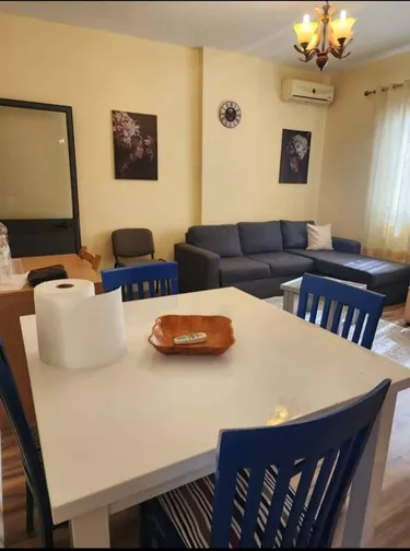 Foto e studio në shitje 21 Dhjetori, Tiranë