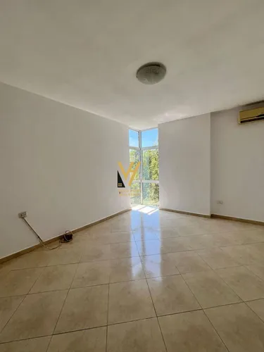 Fotografie Byt na prodej Ish Ekspozita, Tiranë