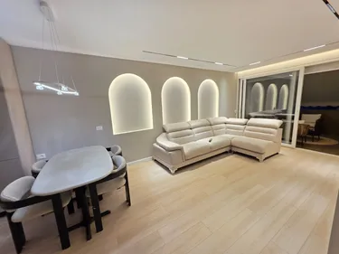 Foto von Wohnung zum verkauf Stadiumi Dinamo, Tiranë