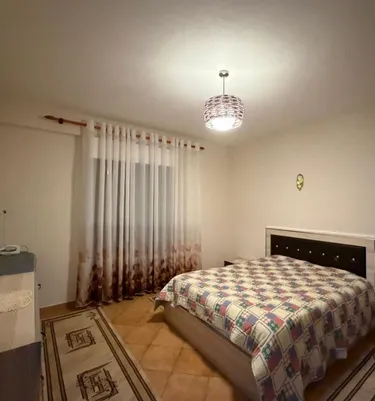 Foto von Wohnung zur miete Rruga Komuna e Parisit, Tiranë