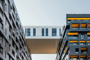 Foto von commercial zum verkauf Square 21, Rruga e Kavajës, Tiranë