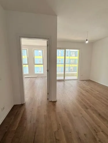 Zdjęcie Mieszkanie na sprzedaż Univers City, Tiranë