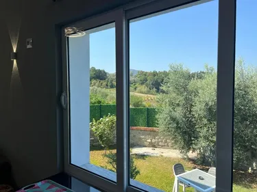 Foto e Vilë me qera Lunder, Tiranë