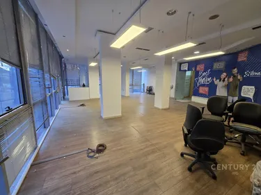 Foto av office till uthyrning Ish Profarma, Tiranë