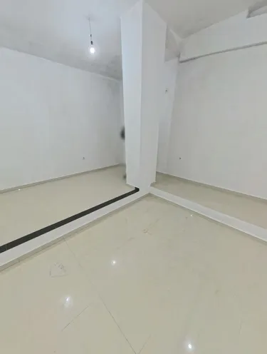 Foto von shop zur miete Rruga 5 Maji, Tiranë