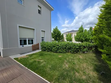 Foto von vila zum verkauf Teg, Tiranë