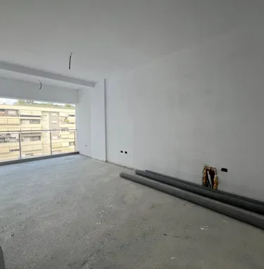 Foto di Appartamento in vendita Komuna e Parisit, Tiranë