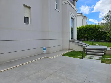 Foto von vila zum verkauf Teg, Tiranë