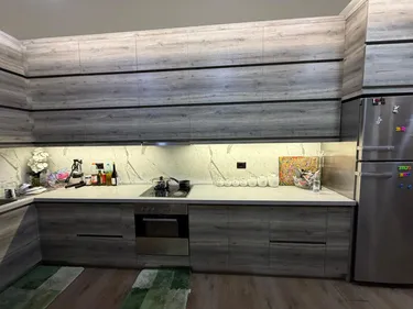 Foto di Appartamento in vendita Komuna e Parisit, Tiranë