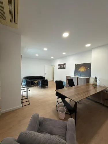 Foto e Zyrë me qera Kompleksi Delijorgji, Tiranë