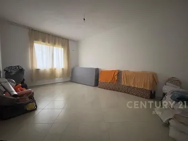 Foto di Appartamento in affitto Shkembi i Kavajes, Durrës