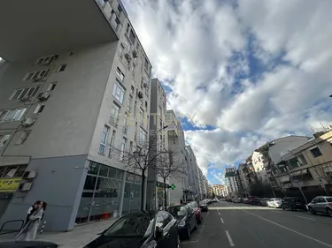 Foto av office till uthyrning Rruga Komuna e Parisit, Tiranë