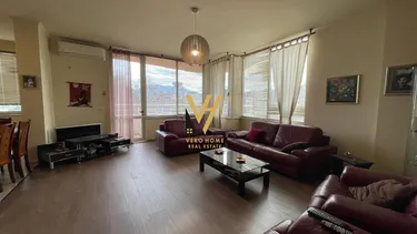 Foto av Lägenhet till uthyrning Rruga Myslym Shyri, Tiranë