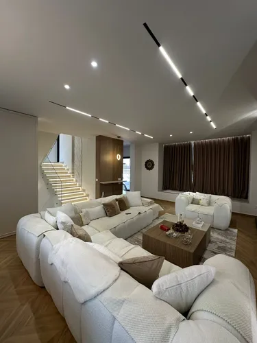 Foto e Vilë në shitje Vila Rose, Farke, Tiranë